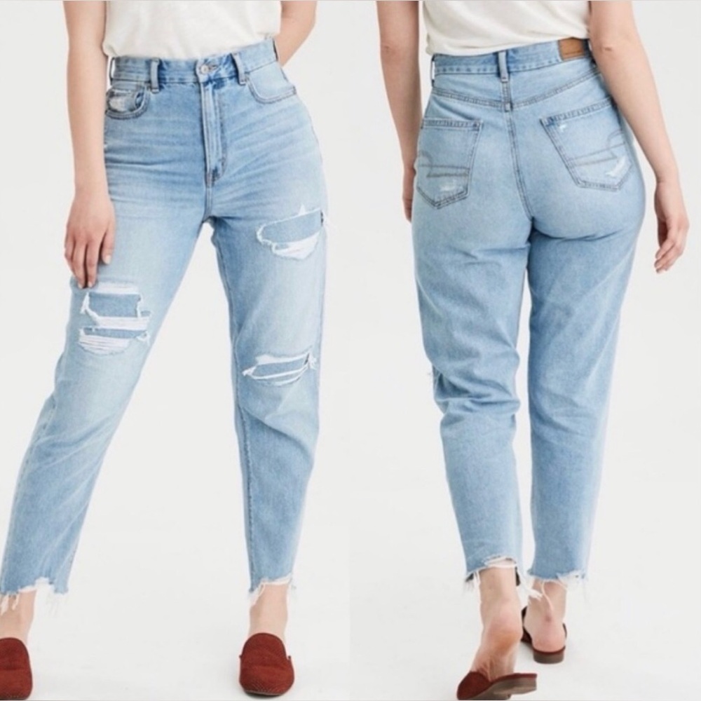 American Eagle Light Wash Curvy Mom Distressed Raw Hem Denim Jeans Womens Sz 2 L